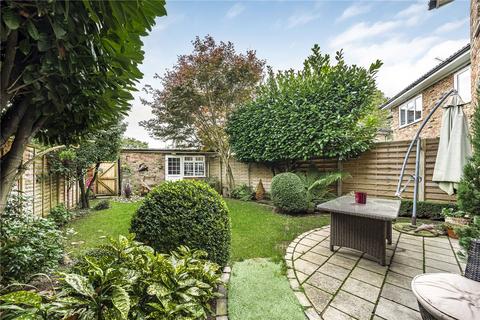 4 bedroom detached house for sale, Broad Lane, Hampton