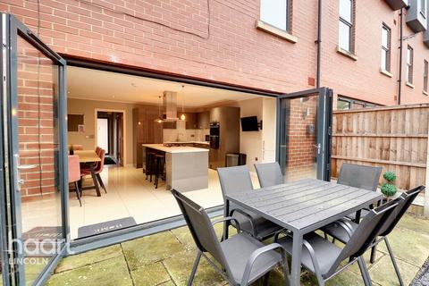 4 bedroom townhouse for sale, Hampton Street, Lincoln