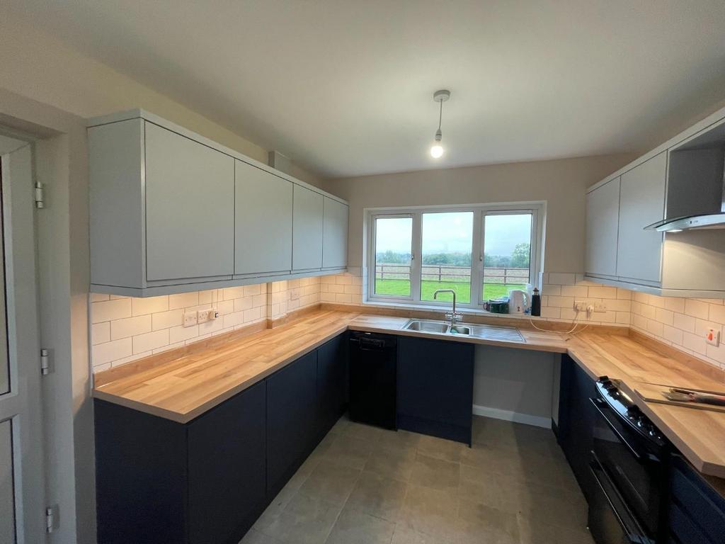 Hatton Rock, StratfordUponAvon 3 bed semidetached house to rent £