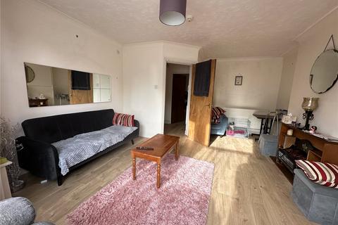 2 bedroom flat to rent, Avondale Road, Great Yarmouth NR31