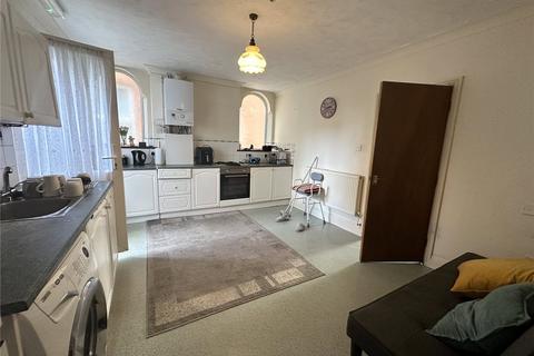 2 bedroom flat to rent, Avondale Road, Great Yarmouth NR31