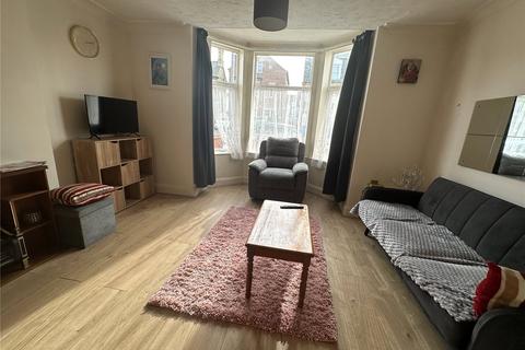 2 bedroom flat to rent, Avondale Road, Great Yarmouth NR31