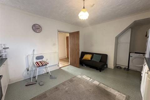 2 bedroom flat to rent, Avondale Road, Great Yarmouth NR31