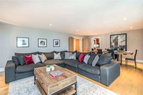 Flagstaff House, St George Wharf SW8