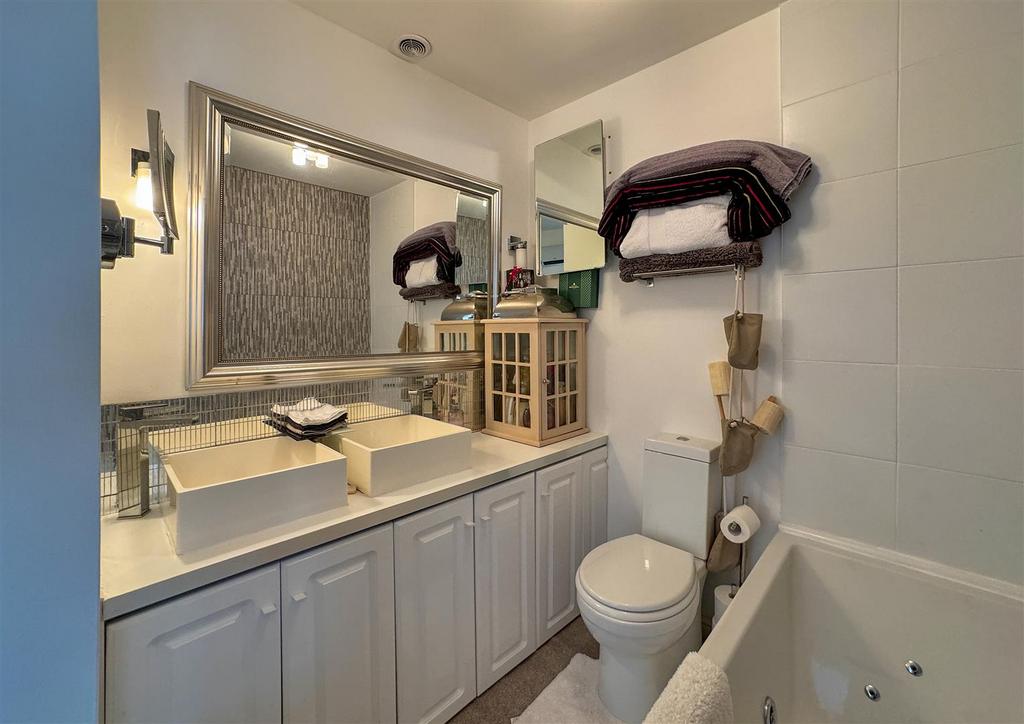 50 Field Lane 032.jpg