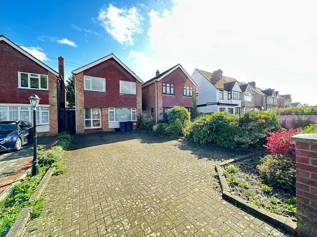 Ashcroft Road, Luton, Bedfordshire, LU2 3 bed detached house to rent
