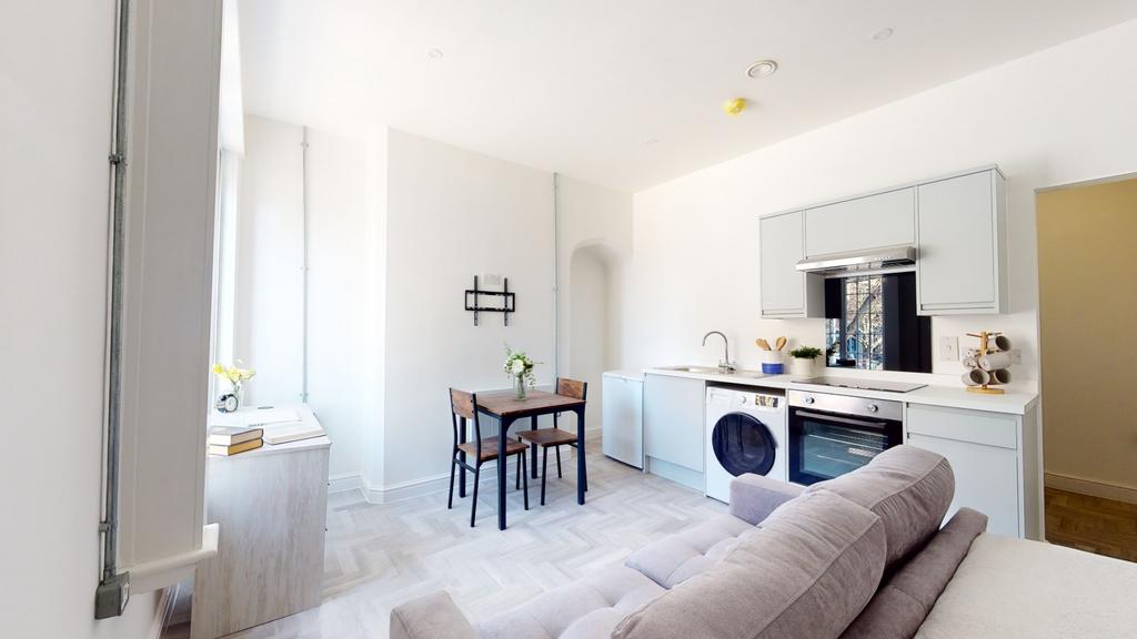 Plumptre-Court-F7-04062023 114758