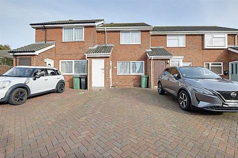 2 bedroom terraced house for sale, Sunningdale Close, Bexhill-On-Sea