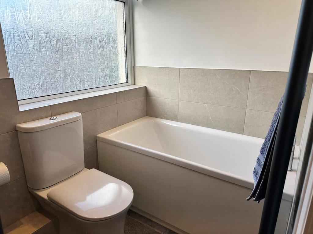 Bathroom main.jpg