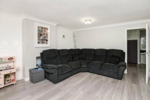 4 bedroom terraced house to rent, Mead Way, Bromley, Kent, BR2