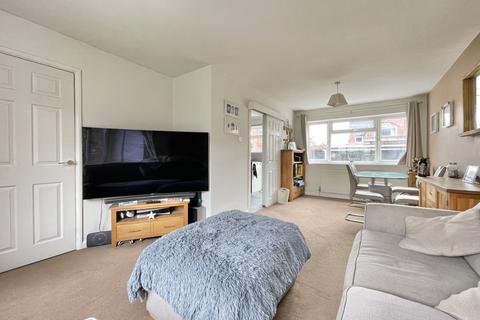 2 Crawford Gardens, Exeter, EX2 8HQ