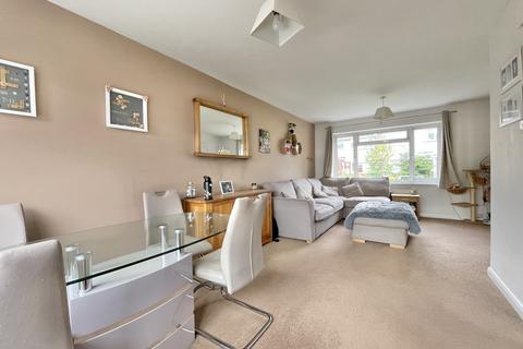 2 Crawford Gardens, Exeter, EX2 8HQ