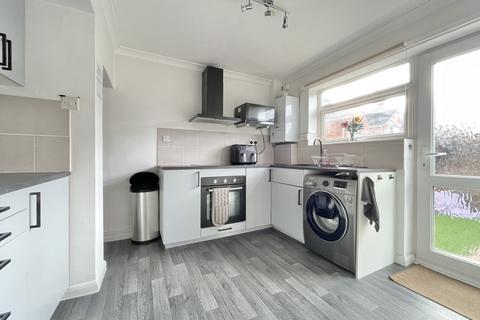 2 Crawford Gardens, Exeter, EX2 8HQ