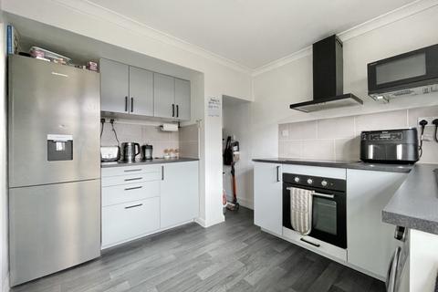 2 Crawford Gardens, Exeter, EX2 8HQ