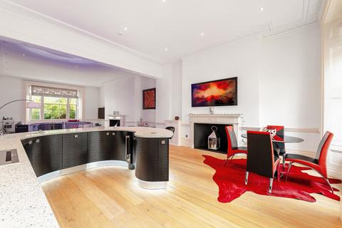 3 bedroom apartment for sale, Parade, Leamington Spa, Warwickshire CV32 4DG