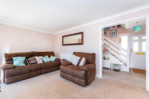 4 bedroom detached house for sale, Adams Drive, Hampshire GU51