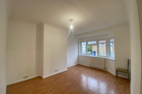 2 bedroom flat to rent, Oakleigh Close, Whetstone, London, London, N20