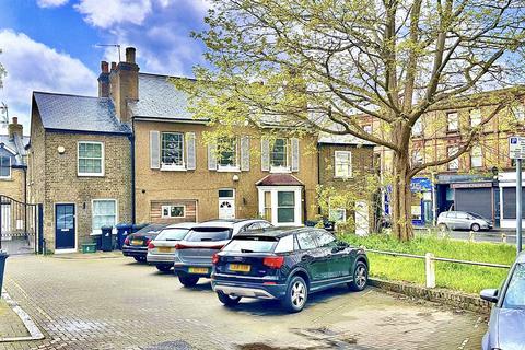 1 bedroom in a house share to rent, St. Marys Road, W5