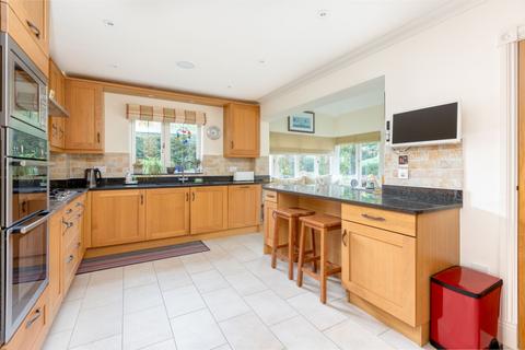 2 bedroom semi-detached house for sale, Whitehill Close, Hitchin