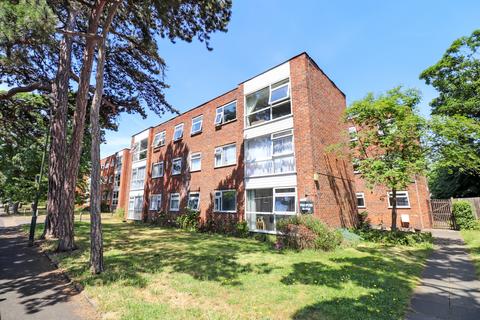 1 bedroom flat for sale, Prospero House, Essenden Road, Upper Belvedere, Kent, DA17