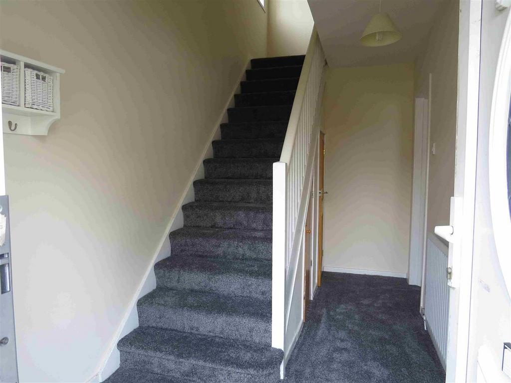 Haydon Road, Ashington 2 bed semidetached house to rent £575 pcm (£