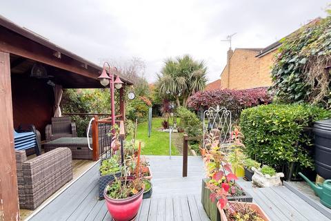 2 bedroom bungalow for sale, Leigh-on-Sea SS9