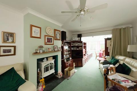 2 bedroom bungalow for sale, Leigh-on-Sea SS9