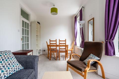 2 bedroom maisonette to rent, Bear Road, Brighton