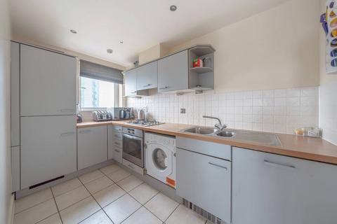 2 bedroom flat to rent, Erebus Drive, Woolwich, London, SE28