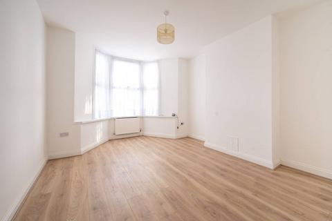 2 bedroom flat for sale, Leytonstone Road, Maryland, London, E15