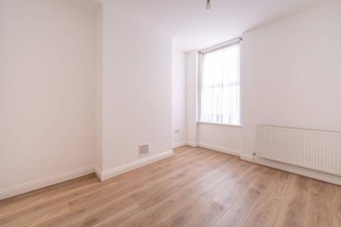 2 bedroom flat for sale, Leytonstone Road, Maryland, London, E15