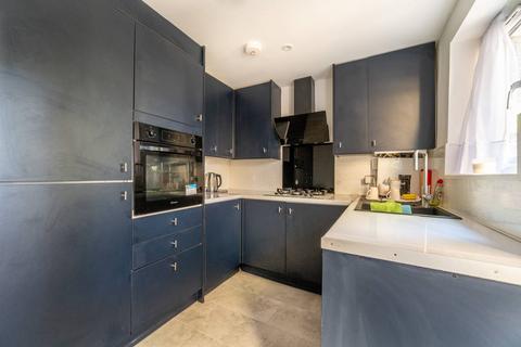 2 bedroom flat for sale, Leytonstone Road, Maryland, London, E15