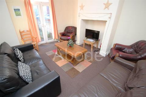 5 bedroom house to rent, Royal Park Avenue, Hyde Park, Leeds