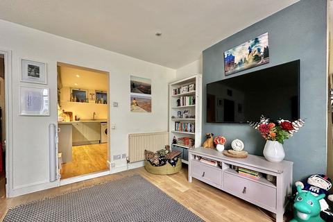 2 bedroom maisonette for sale, City View, Bath