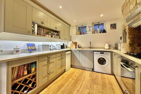 2 bedroom maisonette for sale, City View, Bath