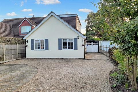 3 bedroom detached bungalow for sale, Elm Grove, Barnham