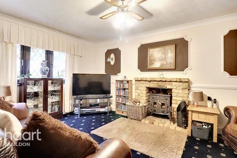 4 bedroom detached house for sale, The Badgers, Basildon