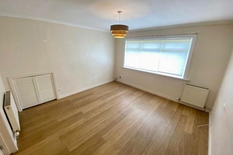 3 bedroom semi-detached house to rent, Lomond Road, Coatbridge ML5