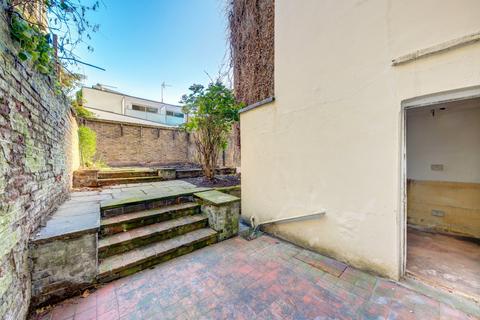68 Kensington Park Road, London, W11 3BJ