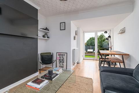 19 Hilda Place, Kettering, NN16 0PX