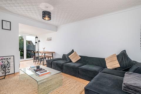 19 Hilda Place, Kettering, NN16 0PX
