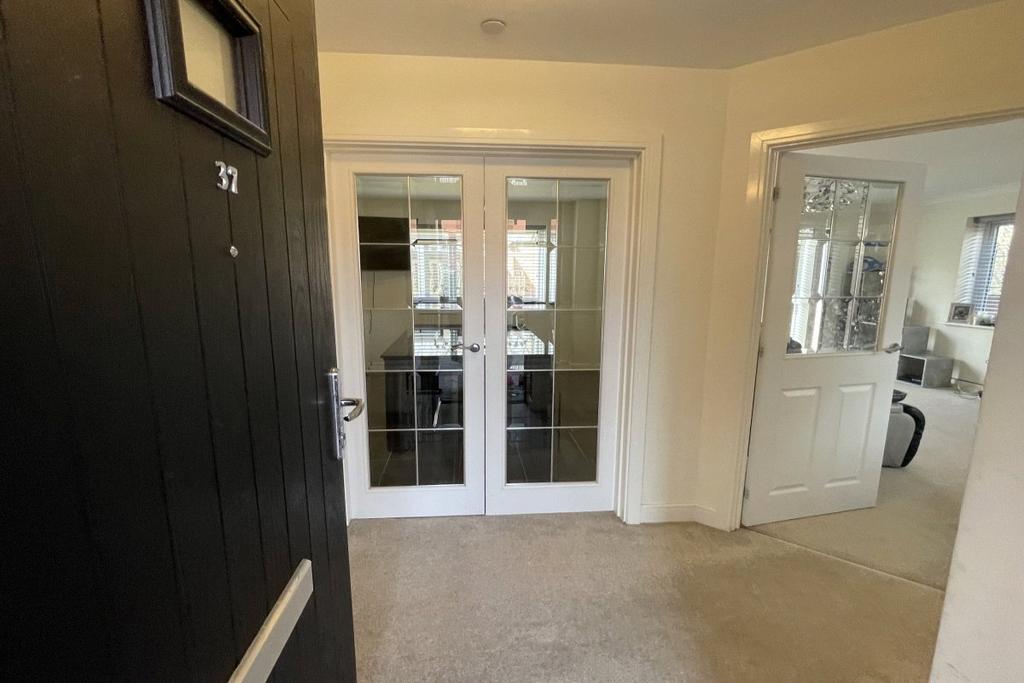 Old Farm Drive, Birmingham B37 5 bed detached house for sale £530,000