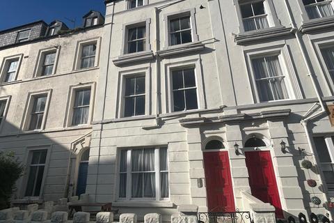 1 bedroom flat to rent, West Square, Scarborough