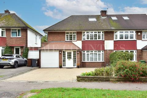 4 bedroom semi-detached house for sale, Santers Lane, Potters Bar, EN6