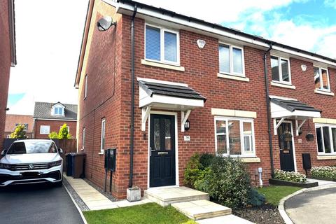 4 bedroom terraced house to rent, Cotton Fields, Worsley, Manchester