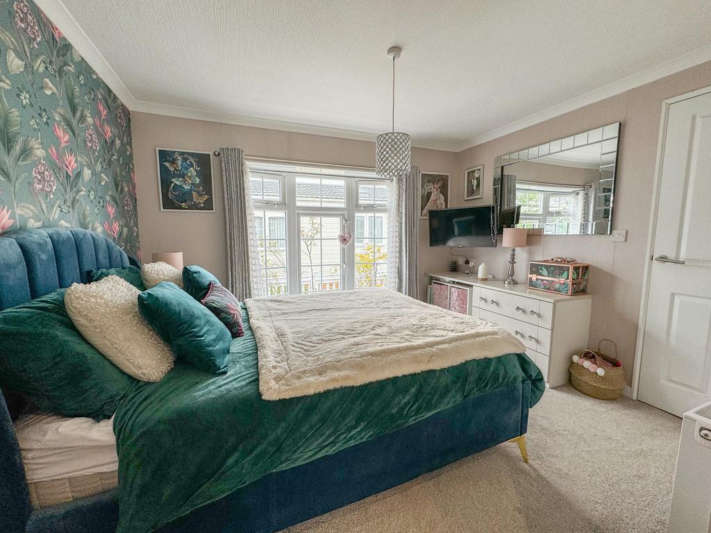 Bed 1 1