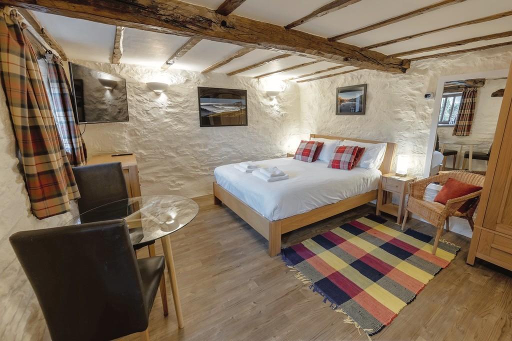 House bedroom 4