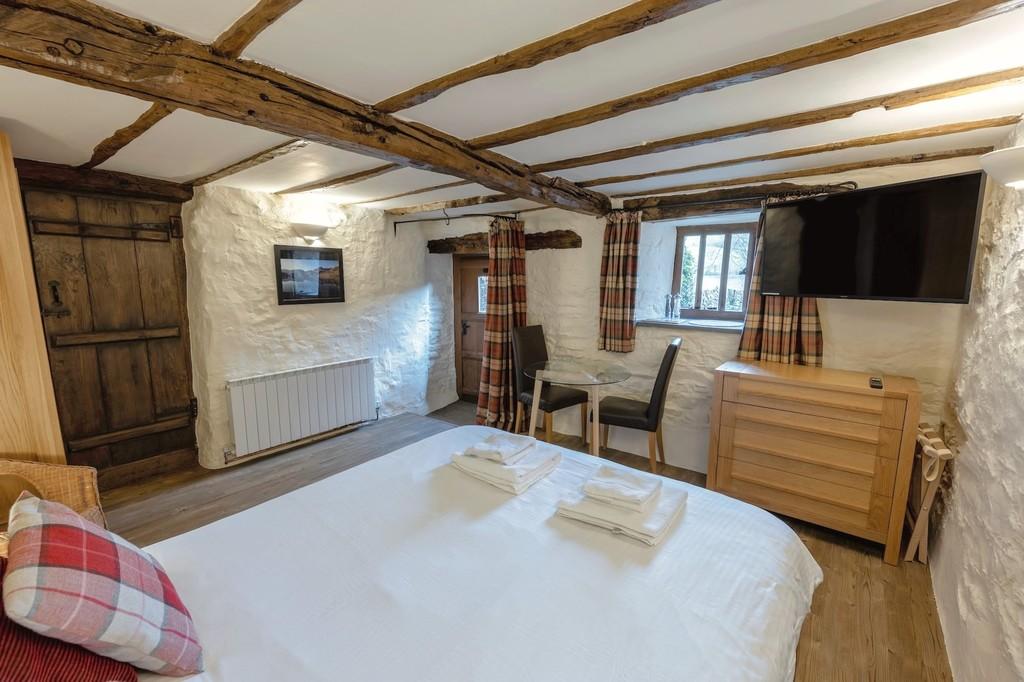 House bedroom 4