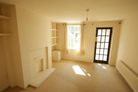 2 bedroom terraced house to rent, Church Road, Droitwich Spa