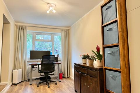 101 Highland Road, Bromley, BR1 4AA